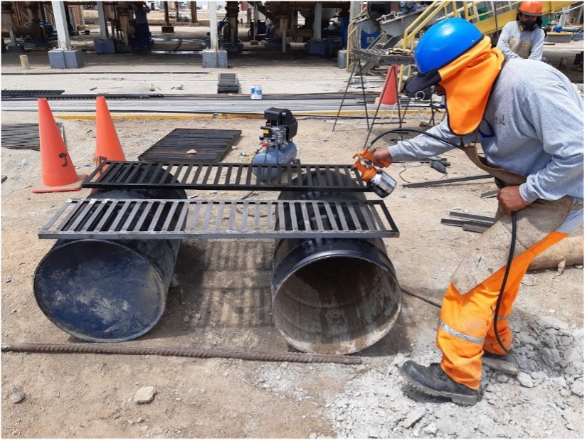 FABRICACIÓN E INSTALACIÓN DE REJILLAS PARA CANALETAS PARA LOSA DE PLANTA ETANOL PIURA gallery