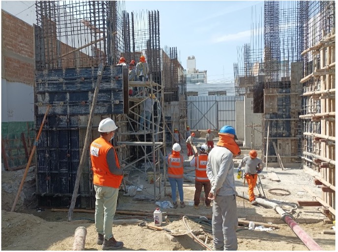 CONSTRUCCIÓN DE ESTRUCTURAS NUEVAS AULAS CAMPUS VALLEJITO UCV TRUJILLO gallery